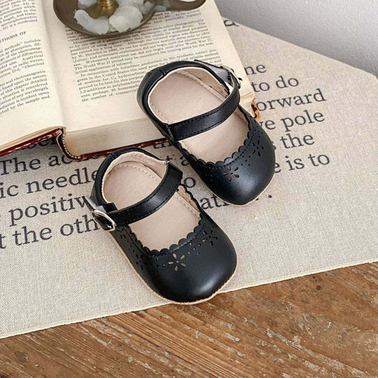 Black Petal Scallop Baby Shoes (11-13cm)