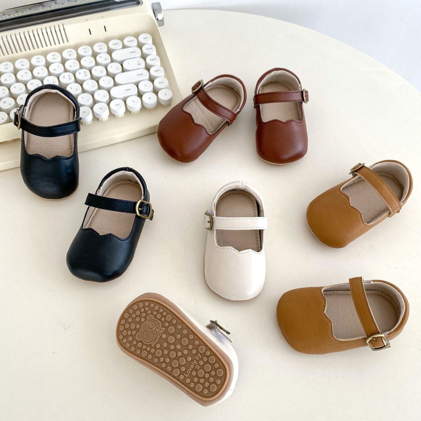 Black Scallop Mary Jane Baby Shoes (11-13cm)