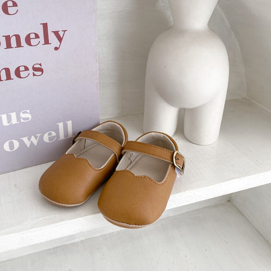 Tan Scallop Mary Jane Baby Shoes (11-13cm)