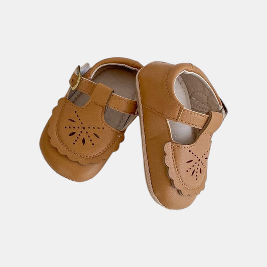 Tan Scallop Toe Baby Shoes (11-13cm)