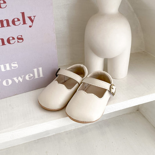 White Scallop Mary Jane Baby Shoes (11-13cm)