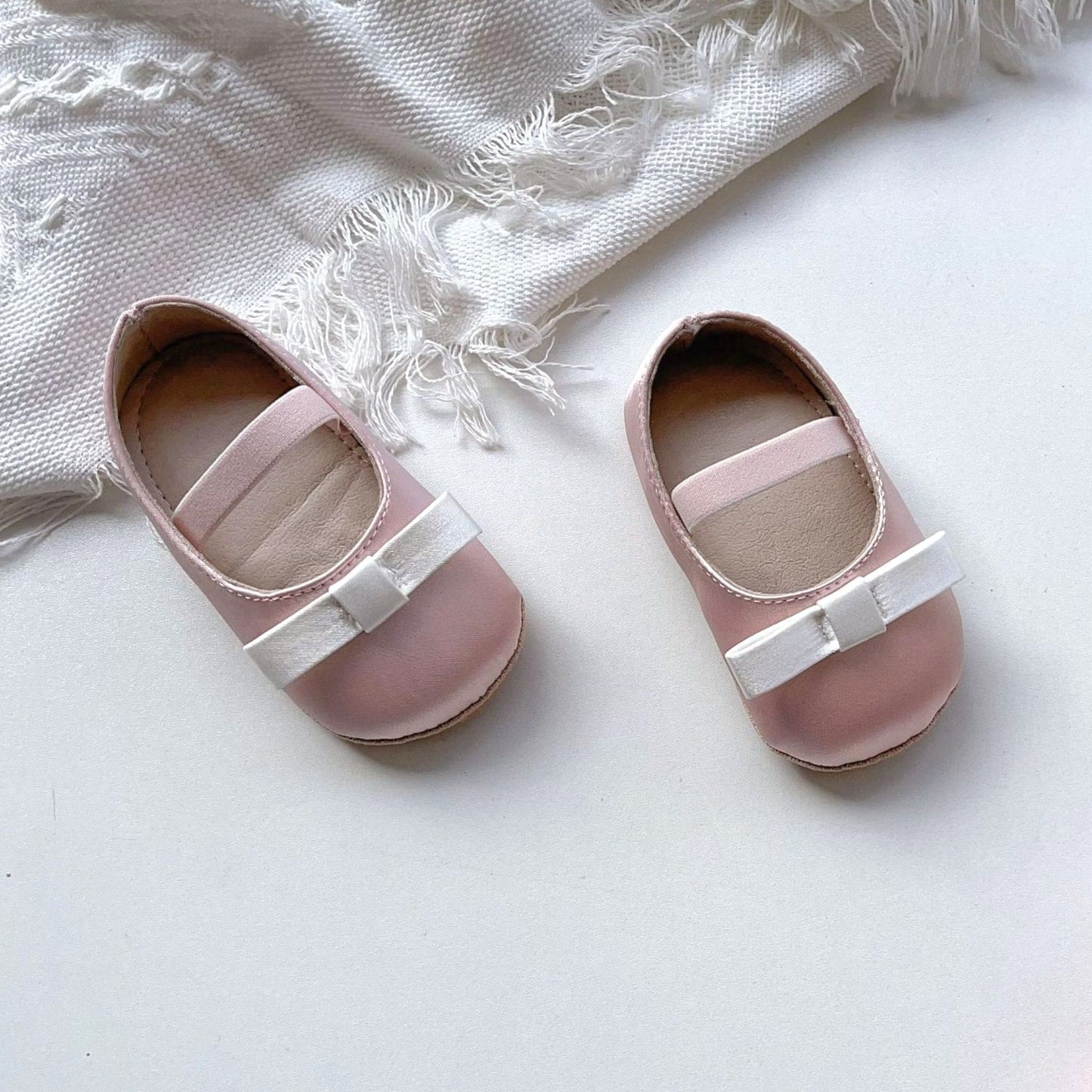 Accent Bow Baby Shoes, Pink (11-13cm)