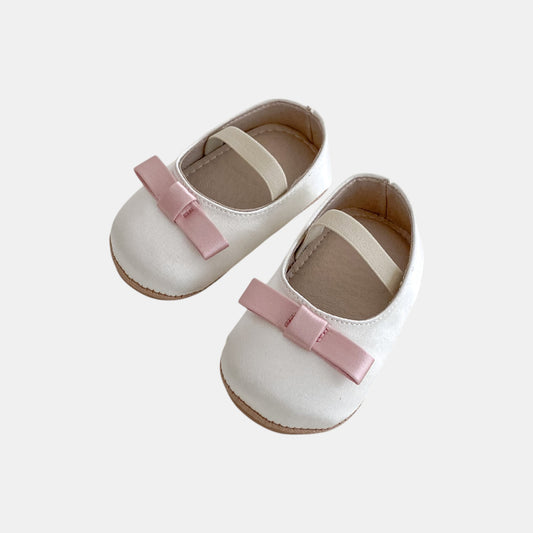 Accent Bow Baby Shoes, White (11-13cm)