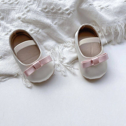 Accent Bow Baby Shoes, White (11-13cm)