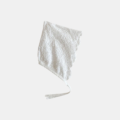 Four Leaf Clover Lace Baby Bonnet (0m-3yrs)
