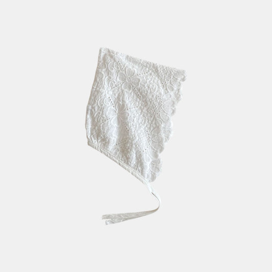 Four Leaf Clover Lace Baby Bonnet (0m-3yrs)