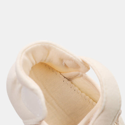 Lamb Embroidered Baby Shoes, Cream (11-13cm)