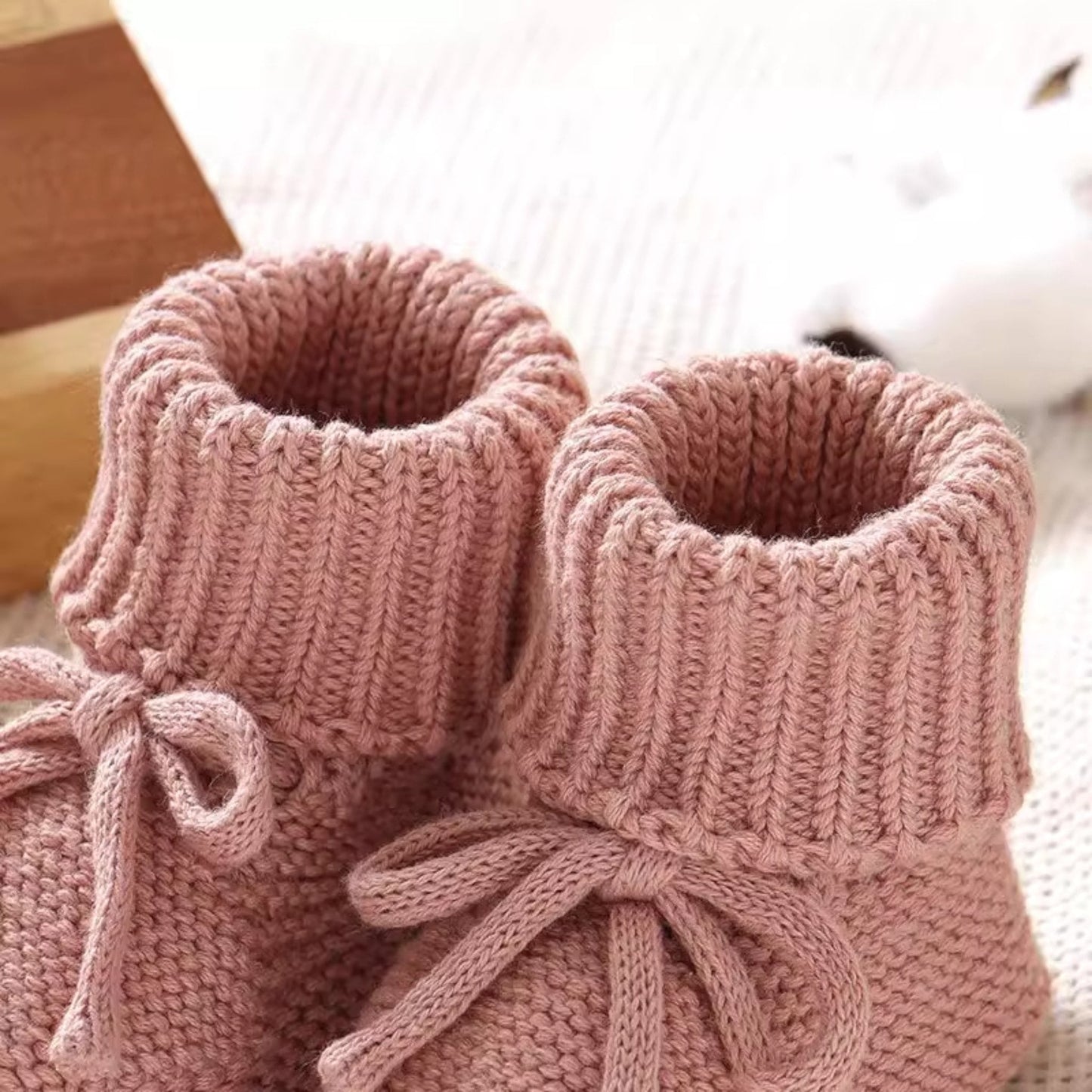 Pink Knit Baby Booties with Bow (9-12cm)