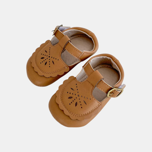 Tan Scallop Toe Baby Shoes (11-13cm)