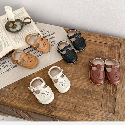 Tan Scallop Toe Baby Shoes (11-13cm)